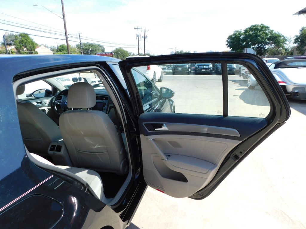 2015 Volkswagen Golf  In San Antonio, Texas