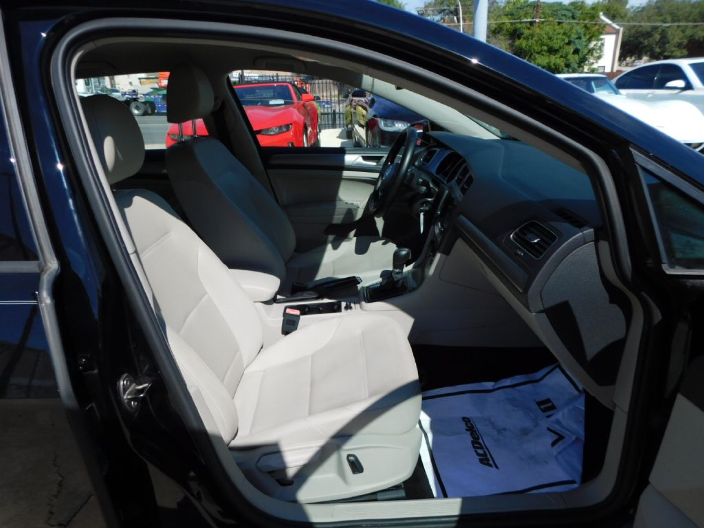 2015 Volkswagen Golf  In San Antonio, Texas