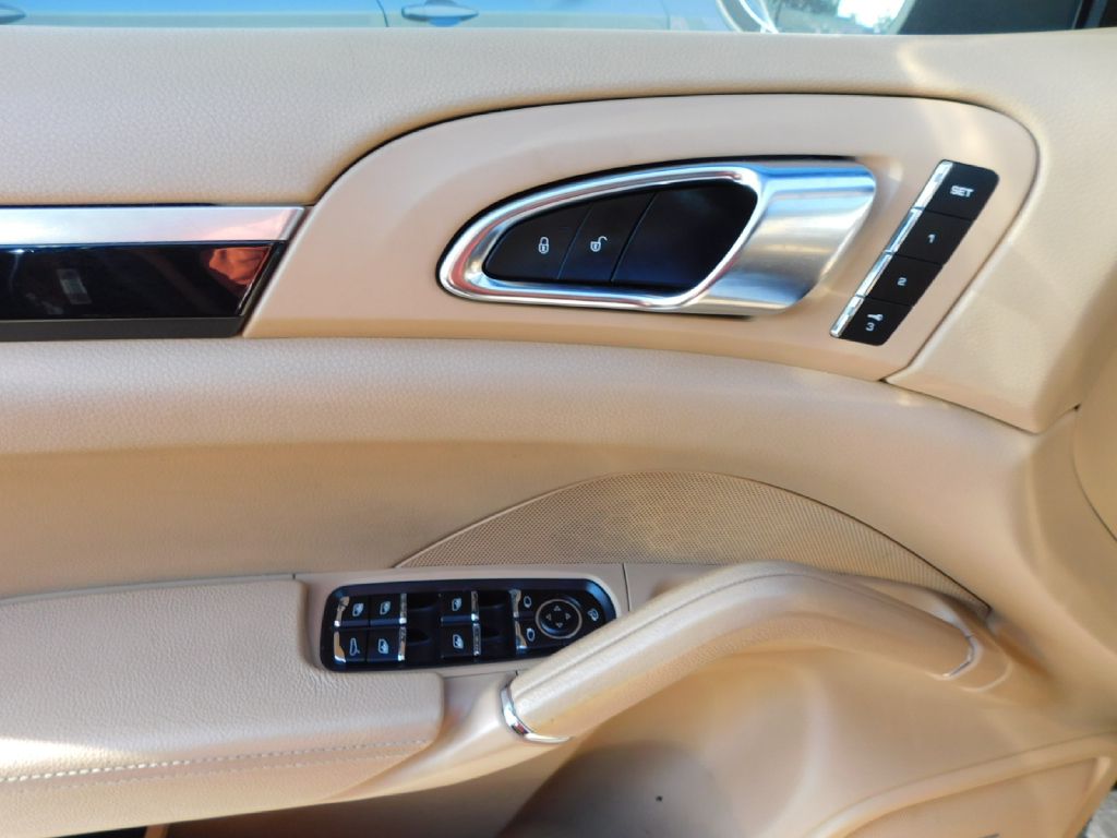 2014 Porsche Cayenne  In San Antonio, Texas