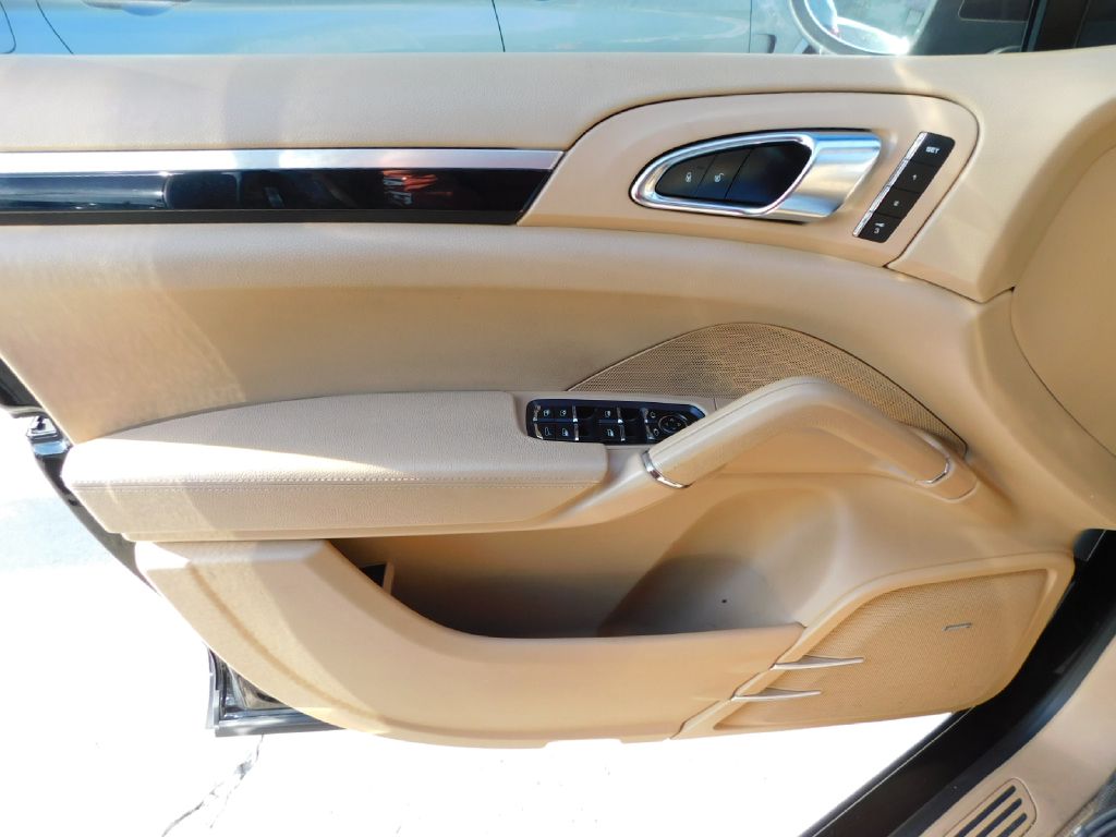2014 Porsche Cayenne  In San Antonio, Texas