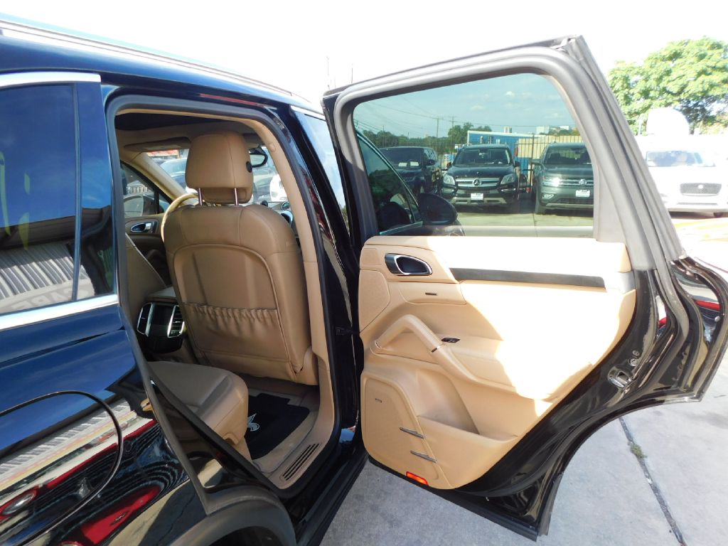 2014 Porsche Cayenne  In San Antonio, Texas