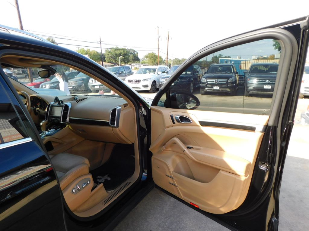 2014 Porsche Cayenne  In San Antonio, Texas