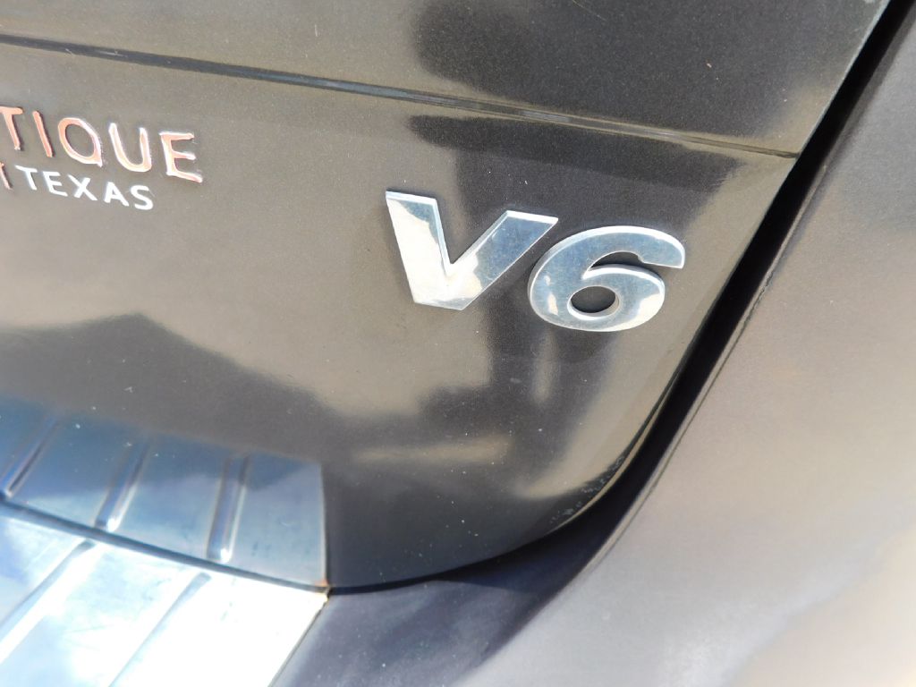 2013 Volkswagen Touareg  V6 In San Antonio, Texas
