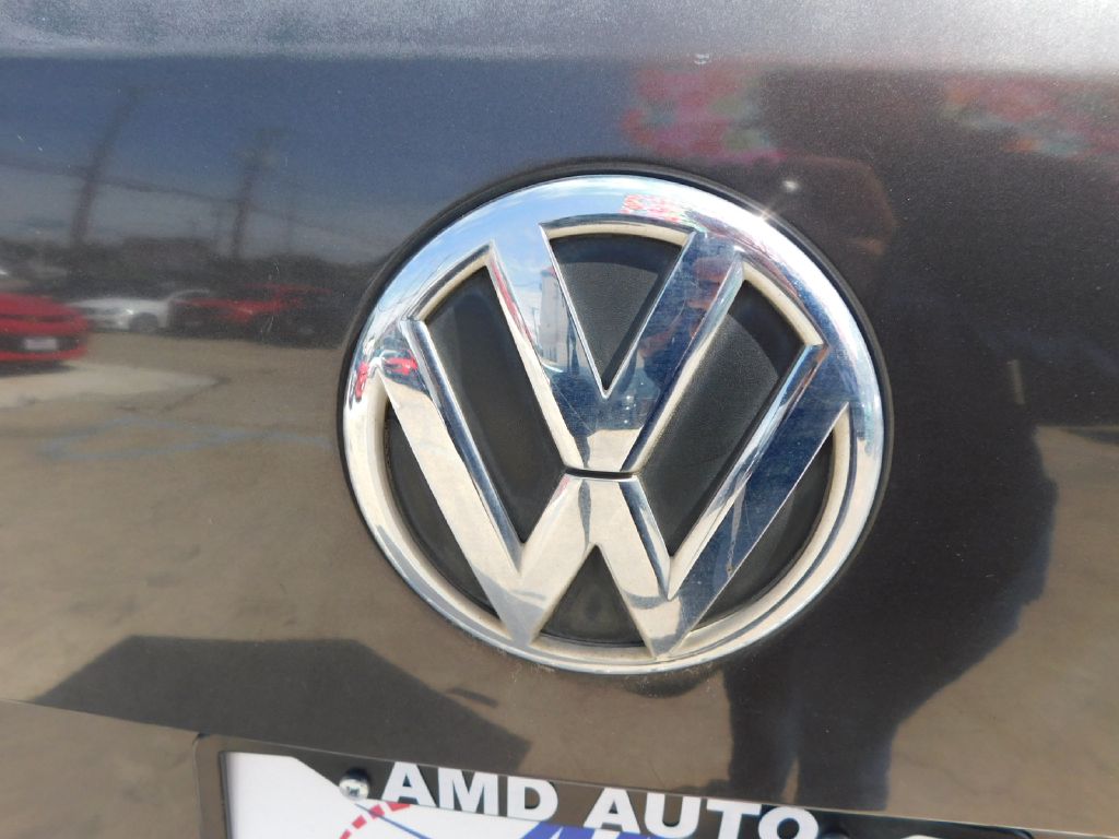 2013 Volkswagen Touareg  V6 In San Antonio, Texas