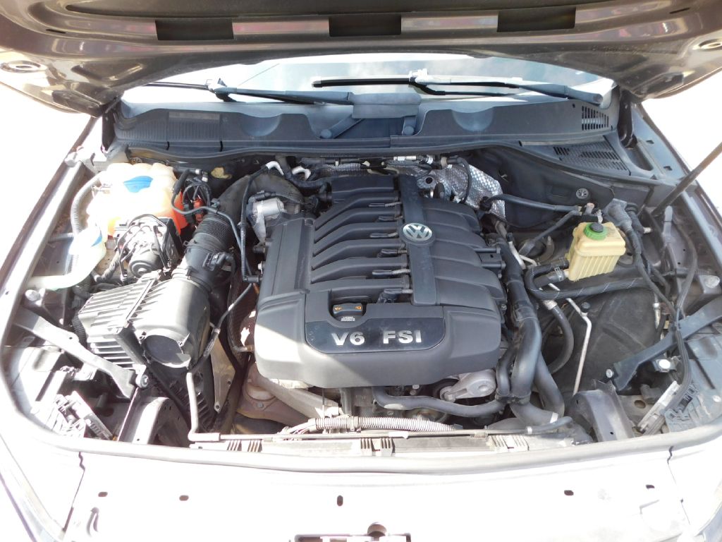 2013 Volkswagen Touareg  V6 In San Antonio, Texas