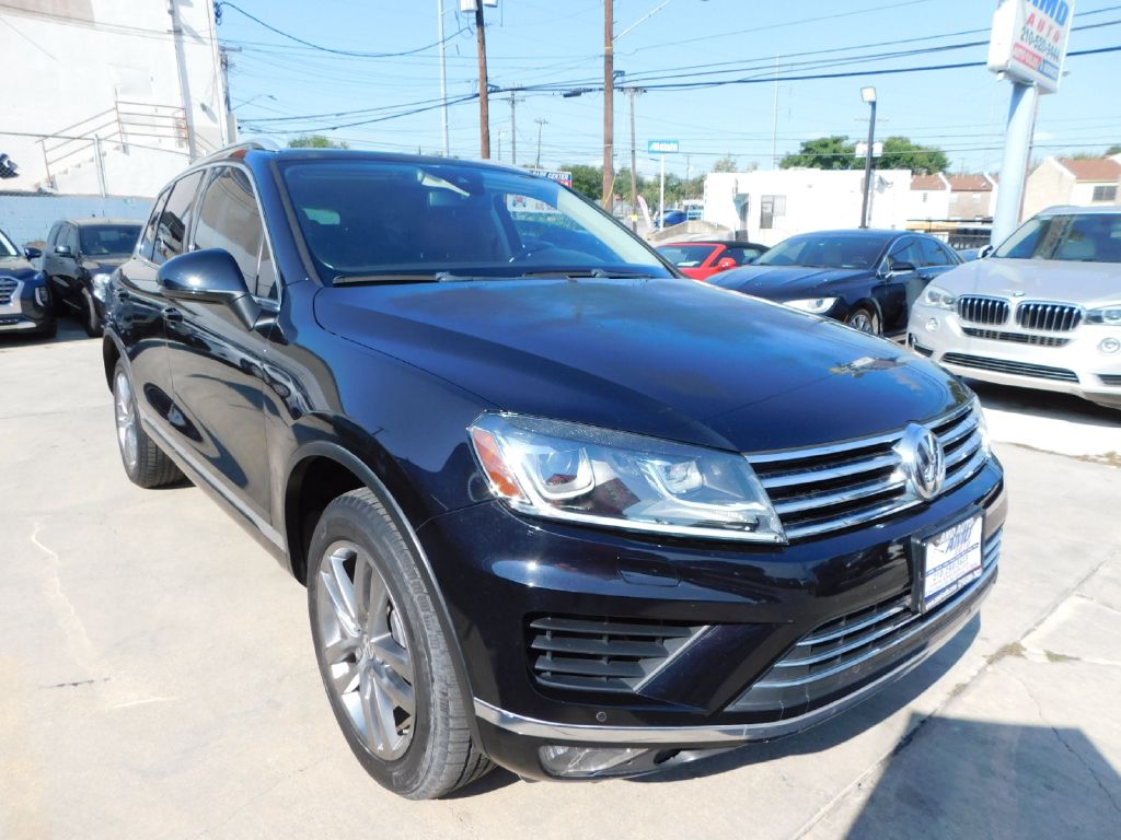 Used Car 2016 Volkswagen Touareg  Sport For Sale Under $15,000 In San Antonio, Texas