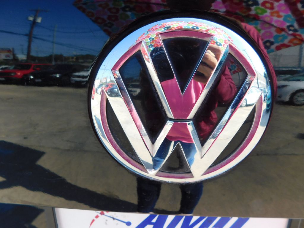 Used Car 2016 Volkswagen Touareg  Sport For Sale Under $15,000 In San Antonio, Texas