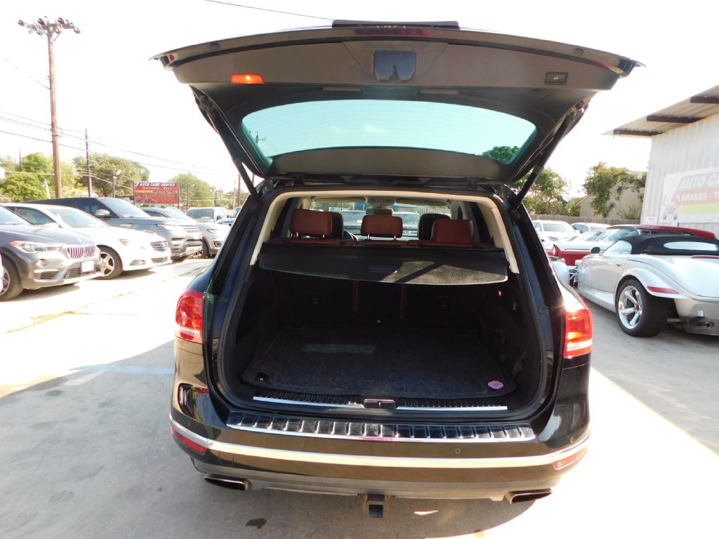 Used Car 2016 Volkswagen Touareg  Sport For Sale Under $15,000 In San Antonio, Texas
