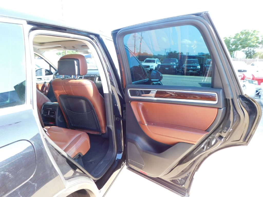 Used Car 2016 Volkswagen Touareg  Sport For Sale Under $15,000 In San Antonio, Texas