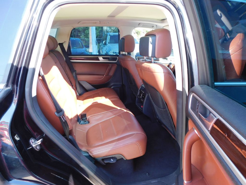 Used Car 2016 Volkswagen Touareg  Sport For Sale Under $15,000 In San Antonio, Texas