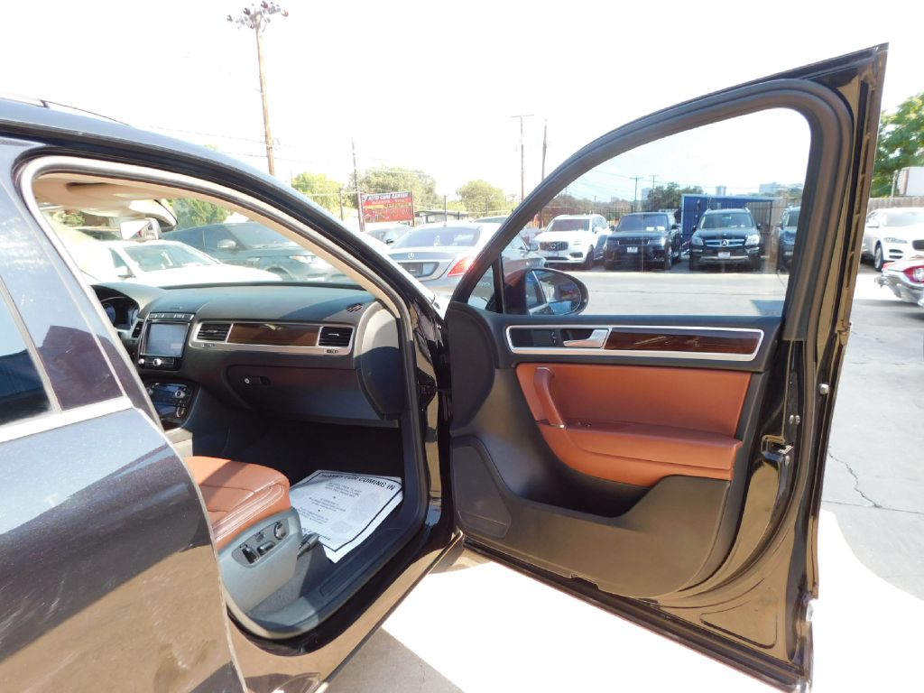 Used Car 2016 Volkswagen Touareg  Sport For Sale Under $15,000 In San Antonio, Texas