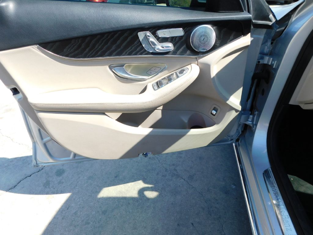 Used Car 2015 Mercedes-benz C-class  C300 For Sale Under $10,000 In San Antonio, Texas
