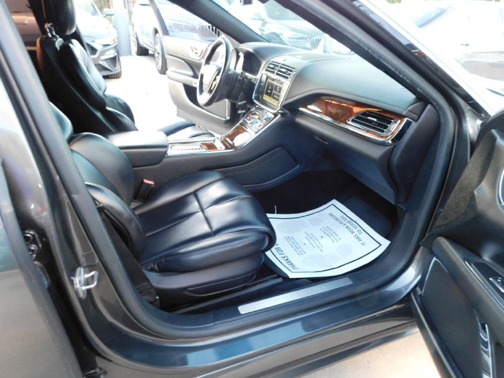 Used Car 2017 Lincoln Continental  Premiere For Sale Under $15,000 In San Antonio, Texas