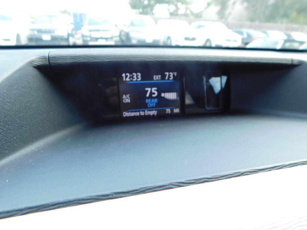 Used Car 2013 Toyota Sienna  Le For Sale In San Antonio, Texas