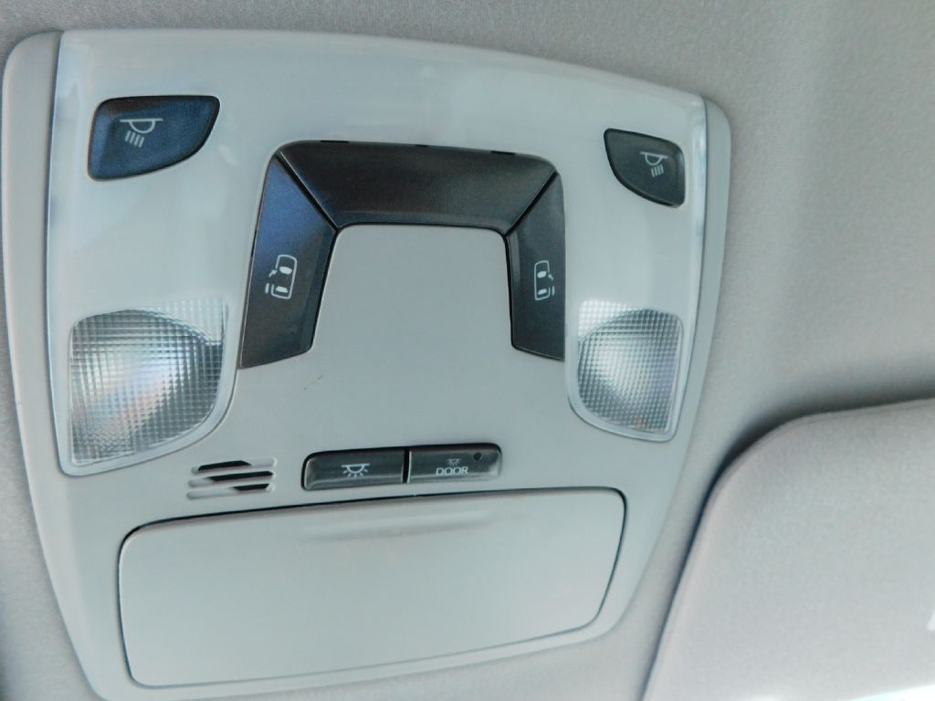 Used Car 2013 Toyota Sienna  Le For Sale In San Antonio, Texas