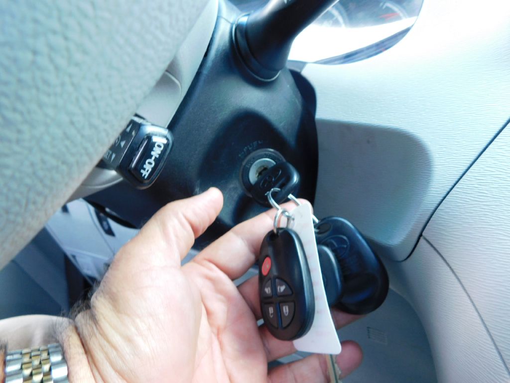 Used Car 2013 Toyota Sienna  Le For Sale In San Antonio, Texas