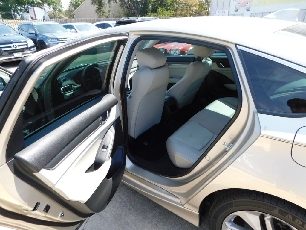 Used Car 2018 Honda Accord  Lx For Sale In San Antonio, Texas