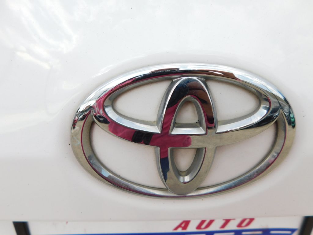 Used Car 2018 Toyota Corolla  Le For Sale In San Antonio, Texas