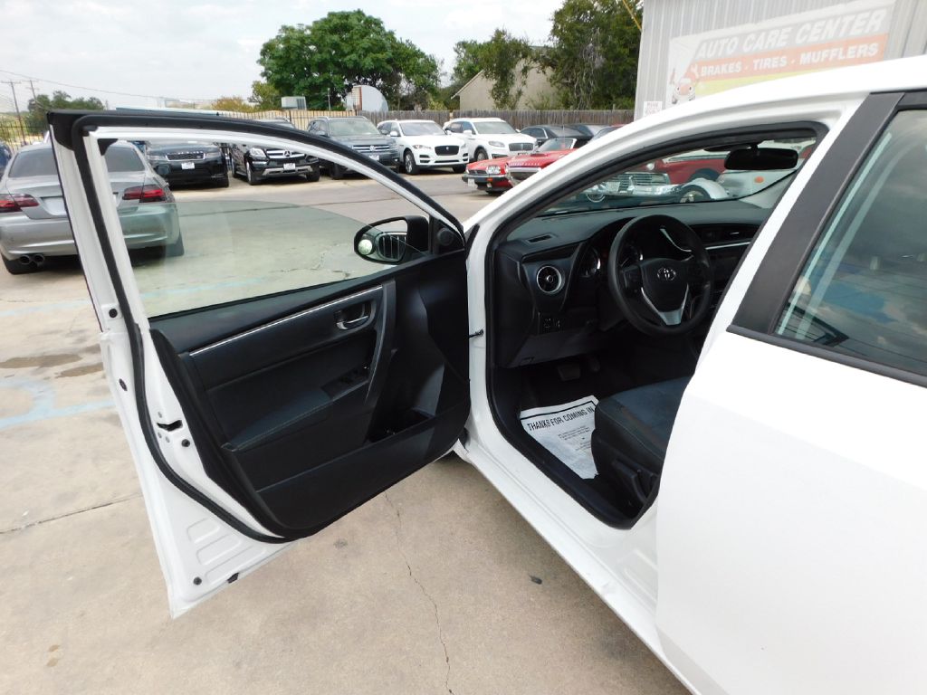 Used Car 2018 Toyota Corolla  Le For Sale In San Antonio, Texas