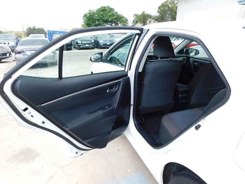 Used Car 2018 Toyota Corolla  Le For Sale In San Antonio, Texas