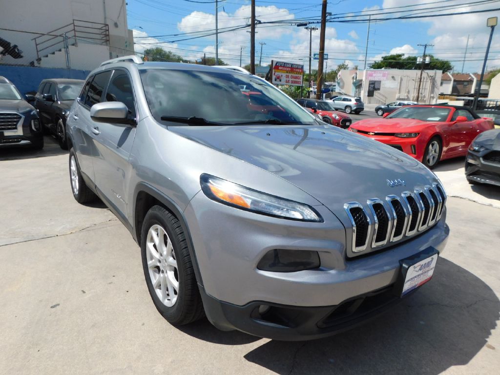 Used Car 2015 Jeep Cherokee  Latitude For Sale Under $10,000 In San Antonio, Texas