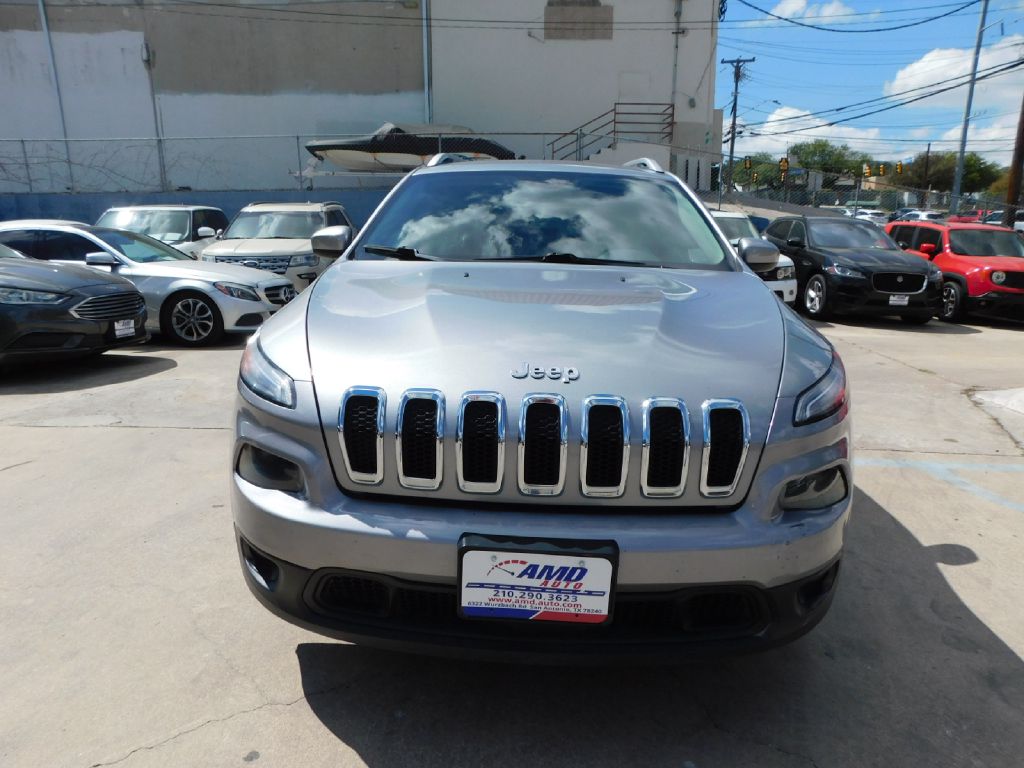 Used Car 2015 Jeep Cherokee  Latitude For Sale Under $10,000 In San Antonio, Texas