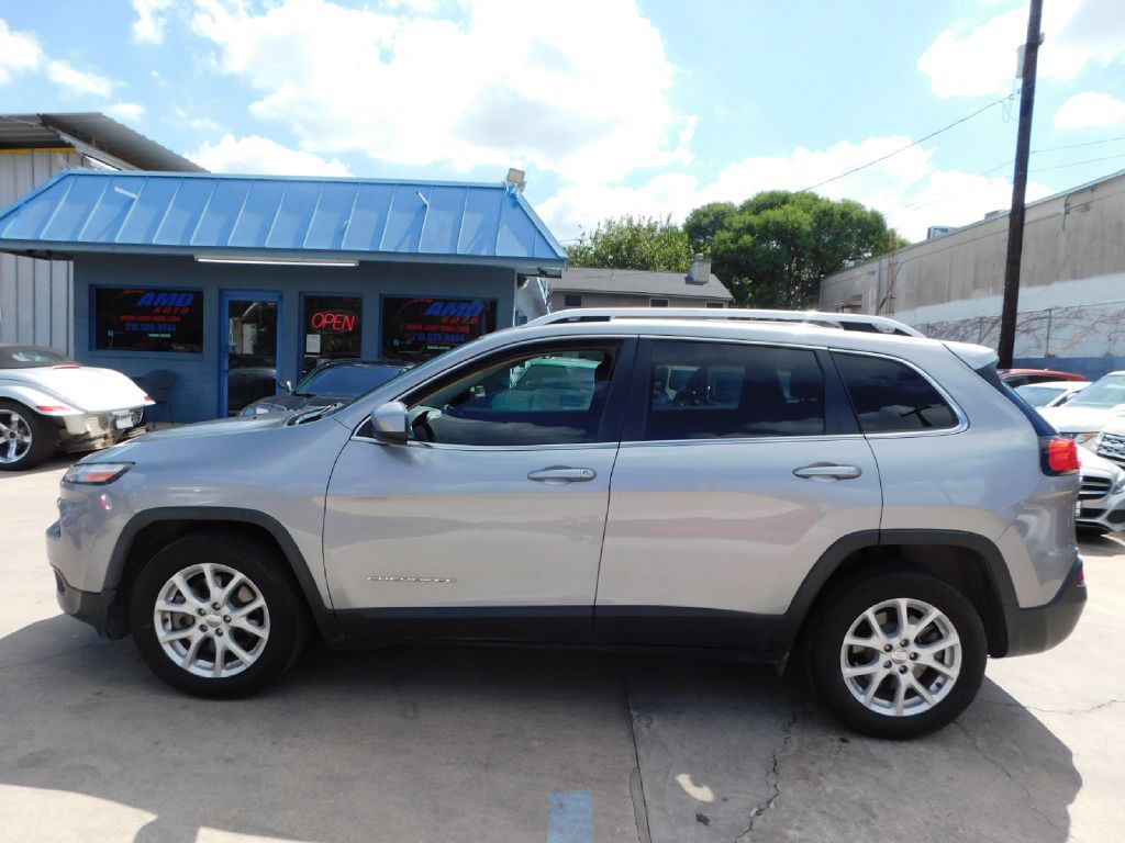 Used Car 2015 Jeep Cherokee  Latitude For Sale Under $10,000 In San Antonio, Texas