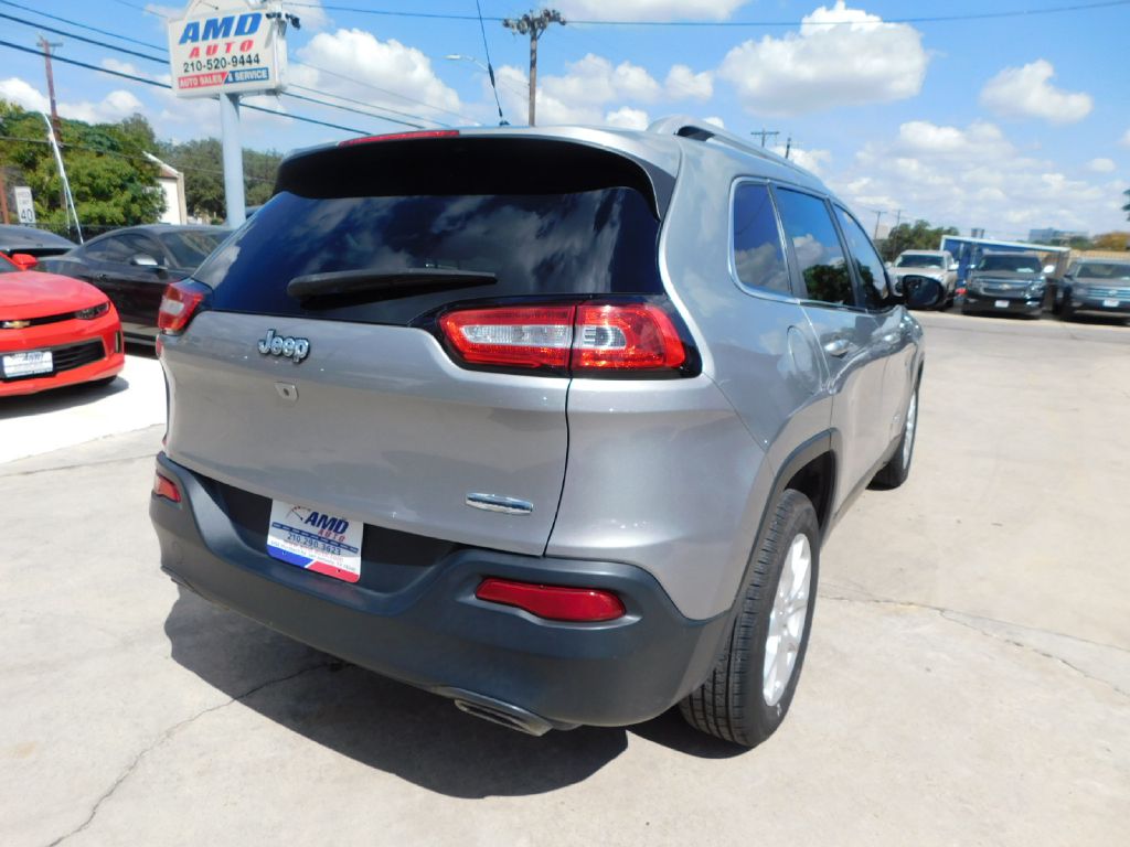 Used Car 2015 Jeep Cherokee  Latitude For Sale Under $10,000 In San Antonio, Texas