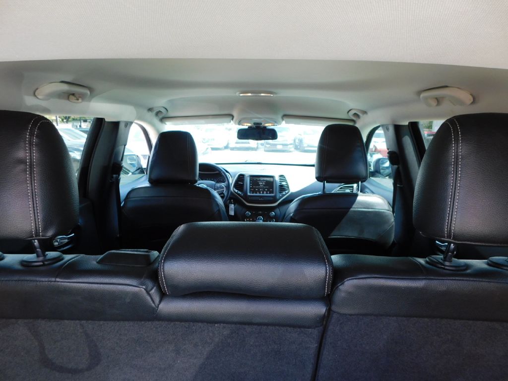 Used Car 2015 Jeep Cherokee  Latitude For Sale Under $10,000 In San Antonio, Texas