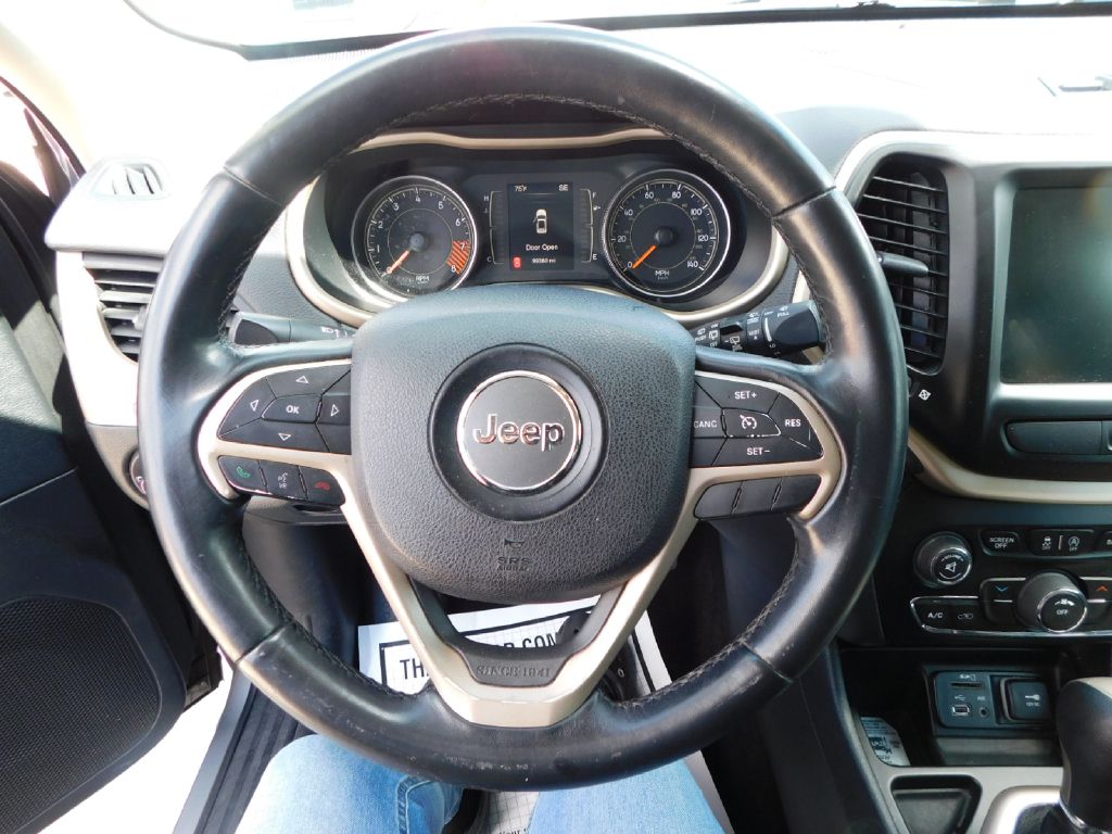 Used Car 2015 Jeep Cherokee  Latitude For Sale Under $10,000 In San Antonio, Texas