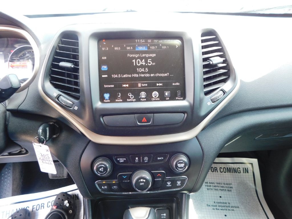 Used Car 2015 Jeep Cherokee  Latitude For Sale Under $10,000 In San Antonio, Texas
