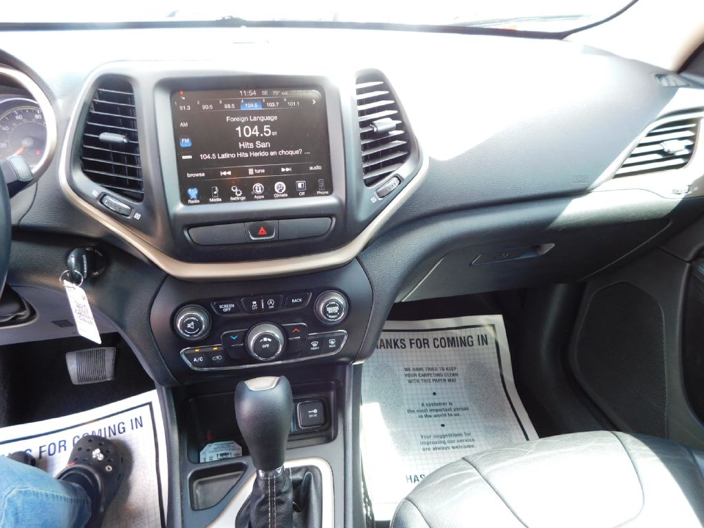 Used Car 2015 Jeep Cherokee  Latitude For Sale Under $10,000 In San Antonio, Texas