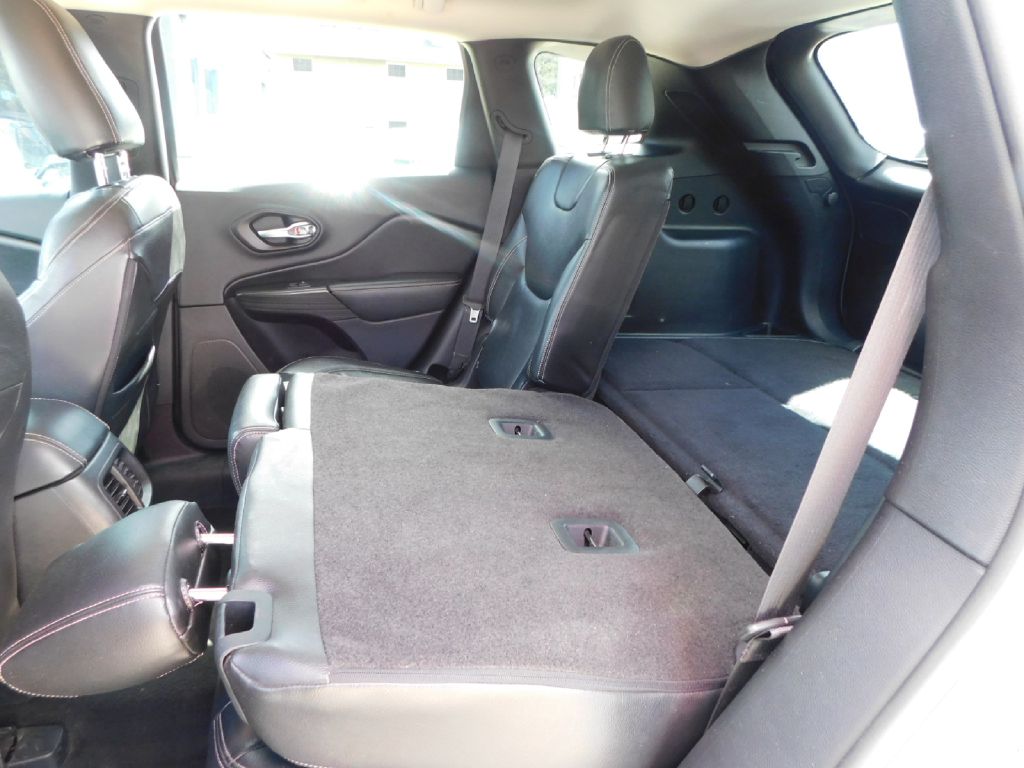 Used Car 2015 Jeep Cherokee  Latitude For Sale Under $10,000 In San Antonio, Texas