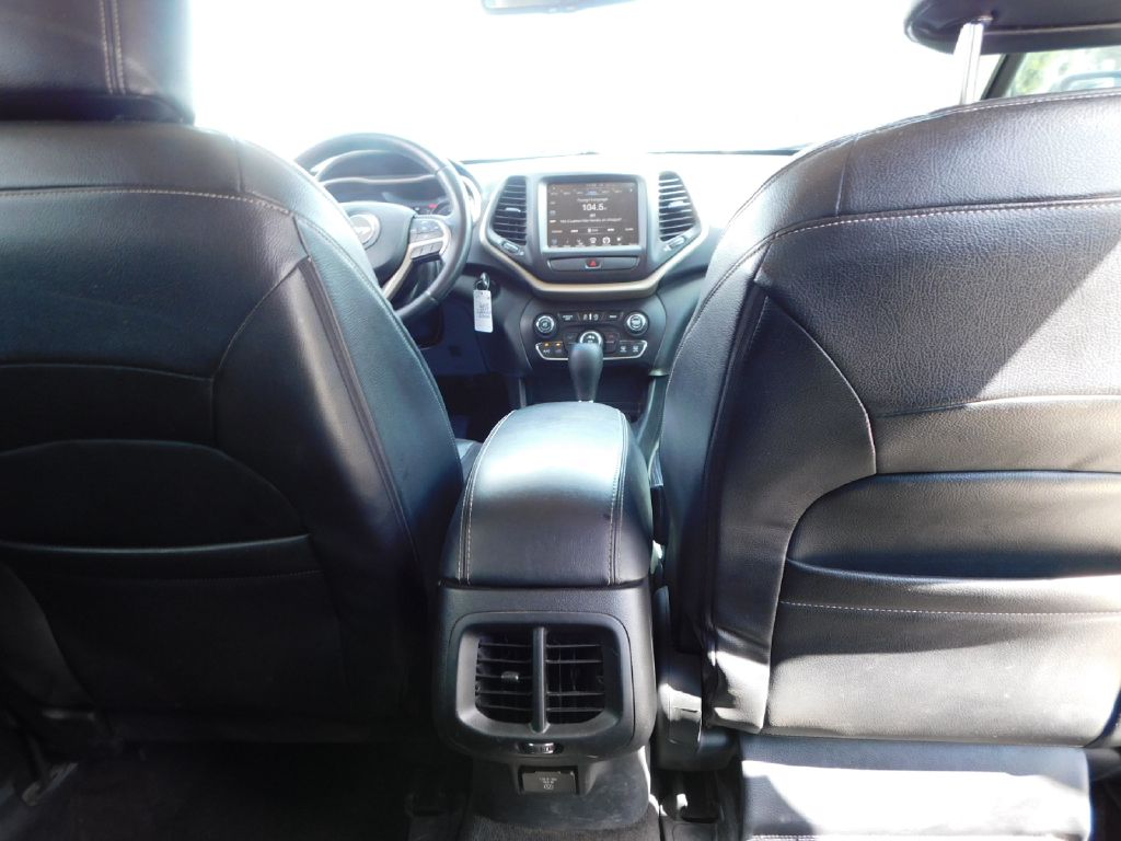 Used Car 2015 Jeep Cherokee  Latitude For Sale Under $10,000 In San Antonio, Texas