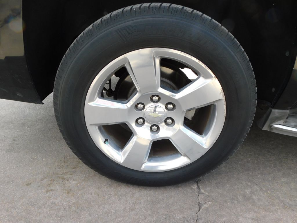 Used Car 2015 Chevrolet Suburban  1500 Ltz For Sale Under $15,000 In San Antonio, Texas