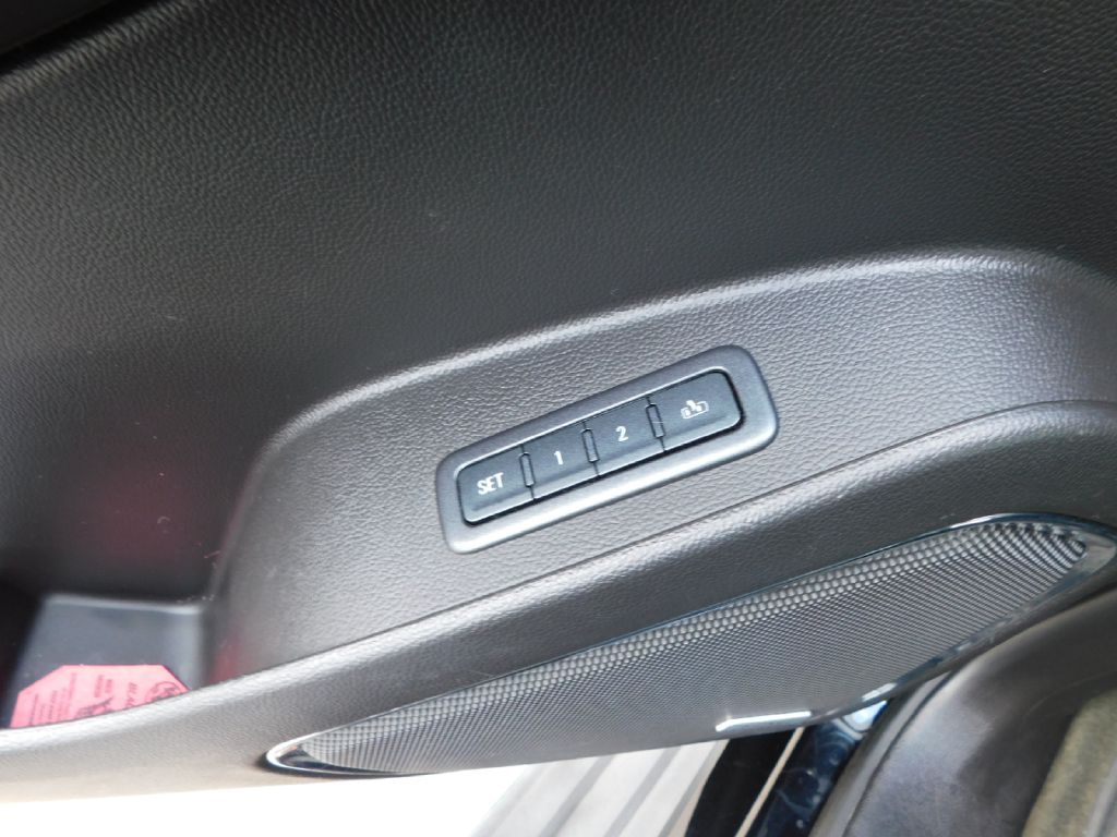 Used Car 2015 Chevrolet Suburban  1500 Ltz For Sale Under $15,000 In San Antonio, Texas