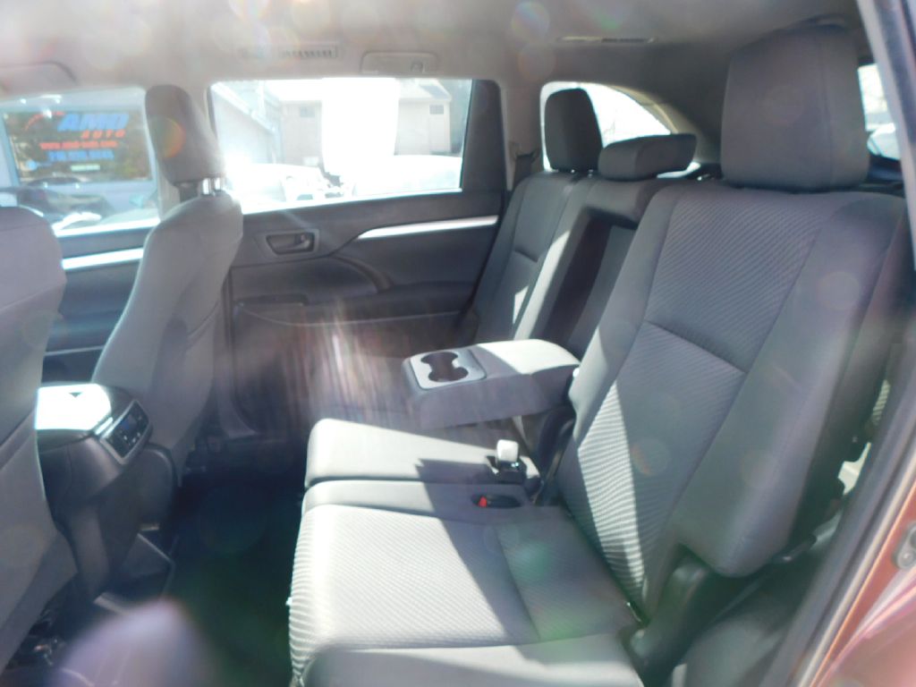 Used Car 2019 Toyota Highlander  Le For Sale Under $15,000 In San Antonio, Texas