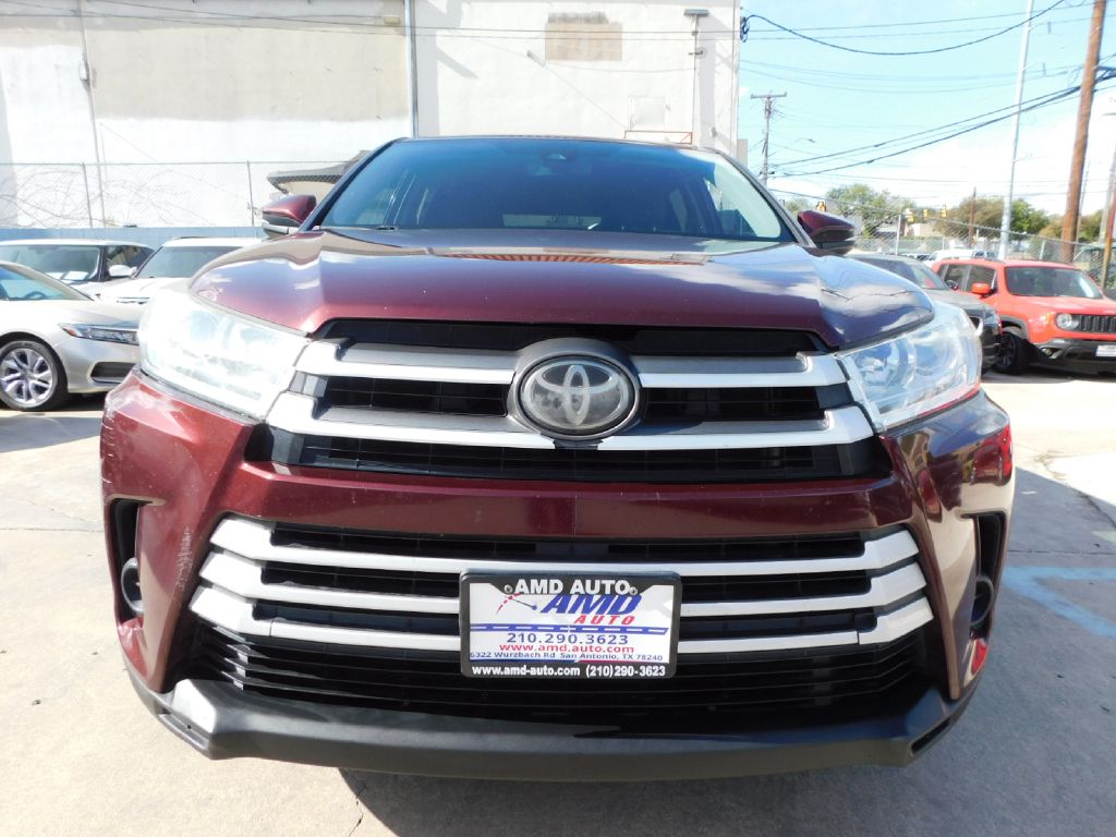 Used Car 2019 Toyota Highlander  Le For Sale Under $15,000 In San Antonio, Texas