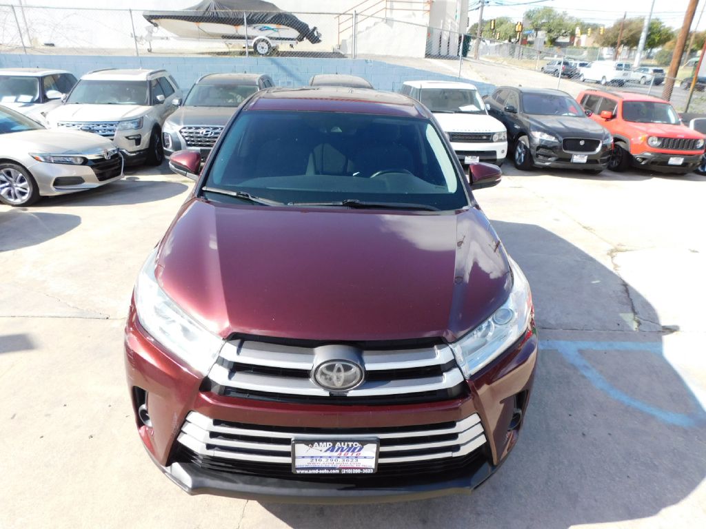 Used Car 2019 Toyota Highlander  Le For Sale Under $15,000 In San Antonio, Texas