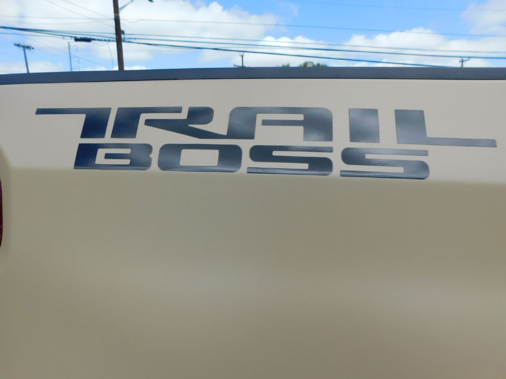 Used Car 2020 Chevrolet Silverado 1500  Lt Trail Boss For Sale Under $25,000 In San Antonio, Texas