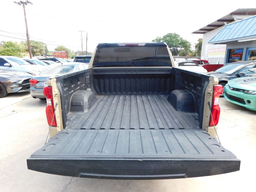 Used Car 2020 Chevrolet Silverado 1500  Lt Trail Boss For Sale Under $25,000 In San Antonio, Texas