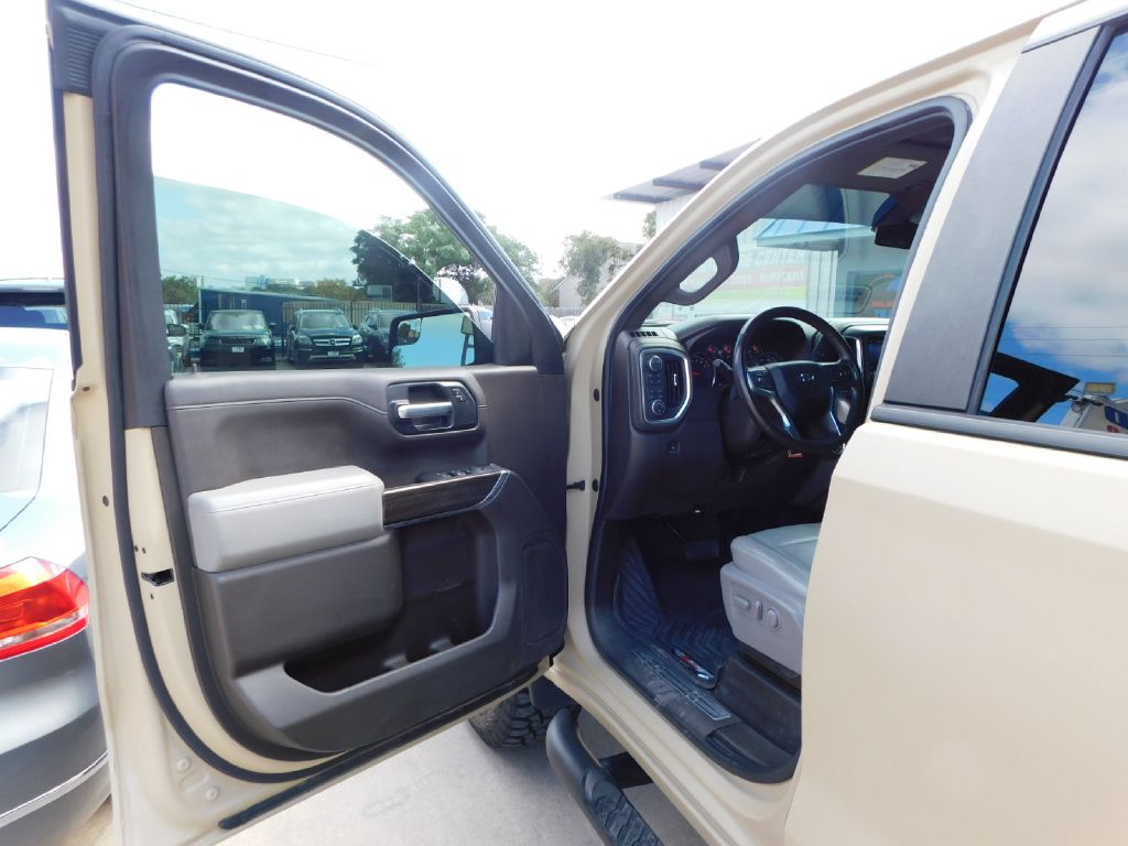 Used Car 2020 Chevrolet Silverado 1500  Lt Trail Boss For Sale Under $25,000 In San Antonio, Texas