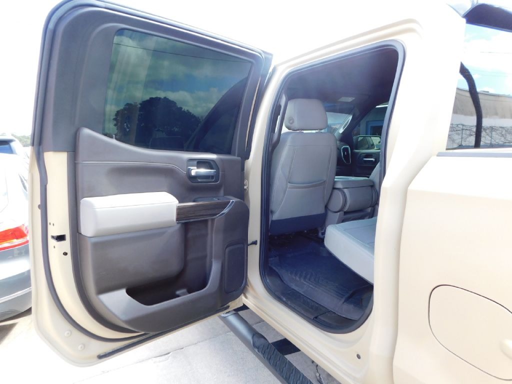 Used Car 2020 Chevrolet Silverado 1500  Lt Trail Boss For Sale Under $25,000 In San Antonio, Texas