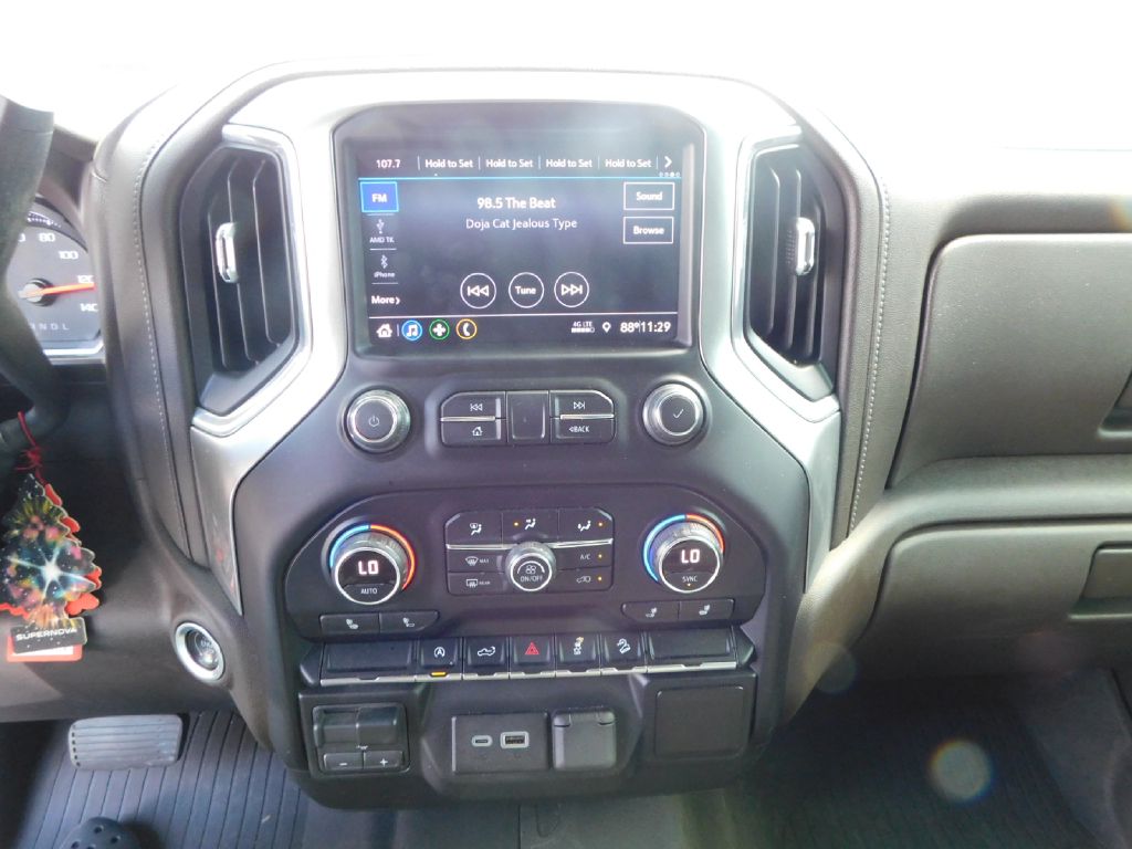 Used Car 2020 Chevrolet Silverado 1500  Lt Trail Boss For Sale Under $25,000 In San Antonio, Texas
