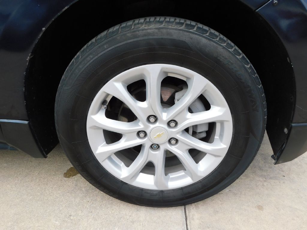 Used Car 2020 Chevrolet Equinox  Ls For Sale Under $10,000 In San Antonio, Texas