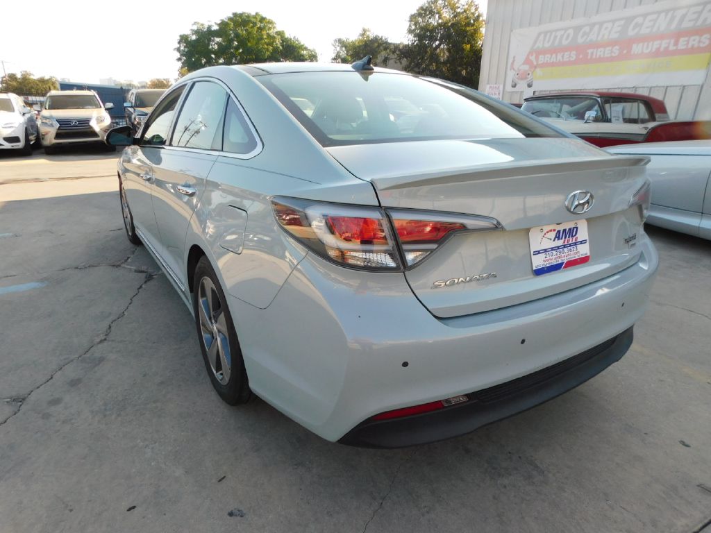 Used Car 2016 Hyundai Sonata  Hybrid For Sale Under $10,000 In San Antonio, Texas