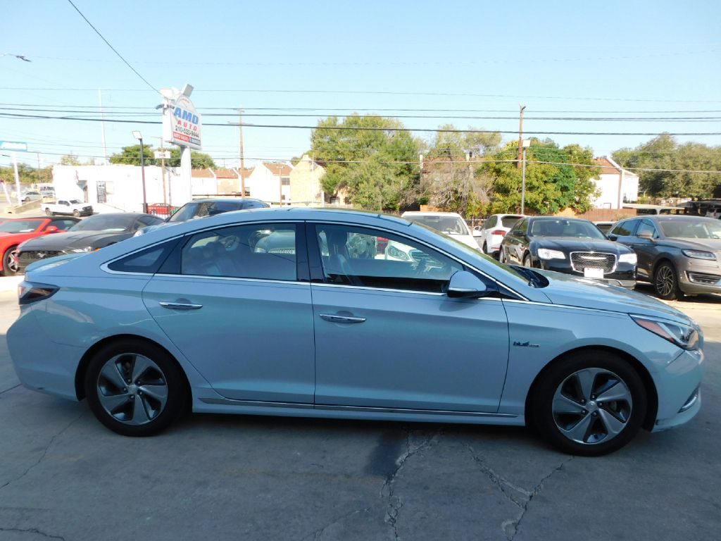 Used Car 2016 Hyundai Sonata  Hybrid For Sale Under $10,000 In San Antonio, Texas