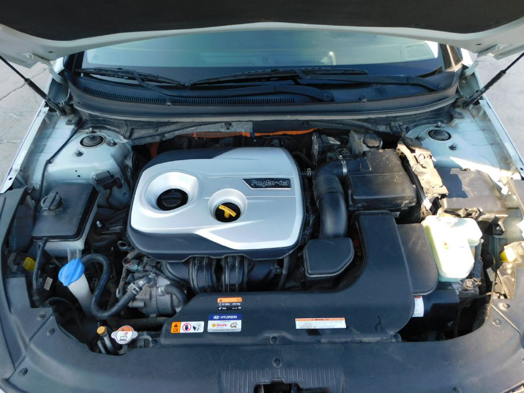 Used Car 2016 Hyundai Sonata  Hybrid For Sale Under $10,000 In San Antonio, Texas