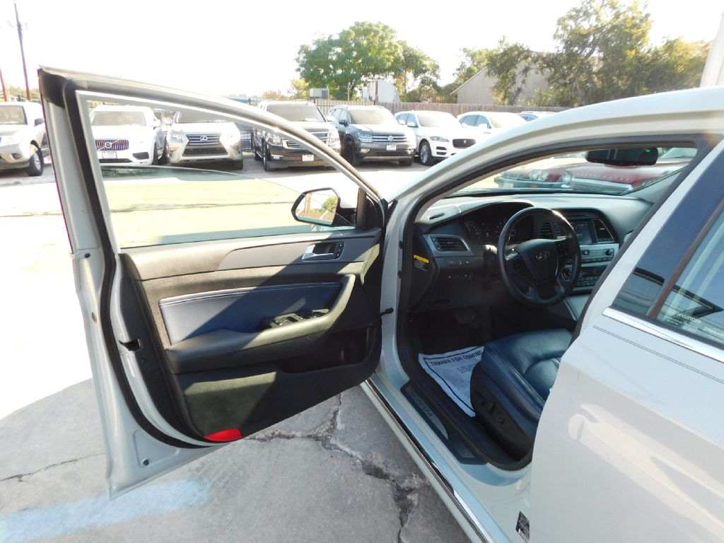 Used Car 2016 Hyundai Sonata  Hybrid For Sale Under $10,000 In San Antonio, Texas