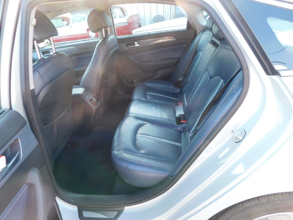 Used Car 2016 Hyundai Sonata  Hybrid For Sale Under $10,000 In San Antonio, Texas